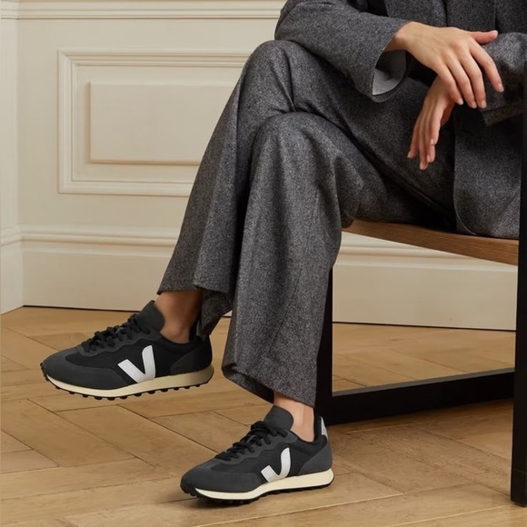 Veja Shoes - Veja Rio Branco, BNIB, size 41